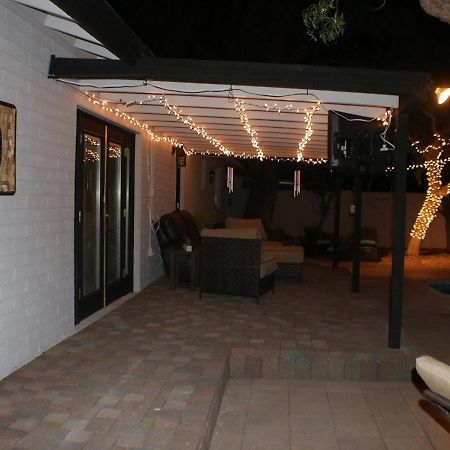 Tempe Escape With Heated Pool, Billiards & Firepit Fun Βίλα Εξωτερικό φωτογραφία