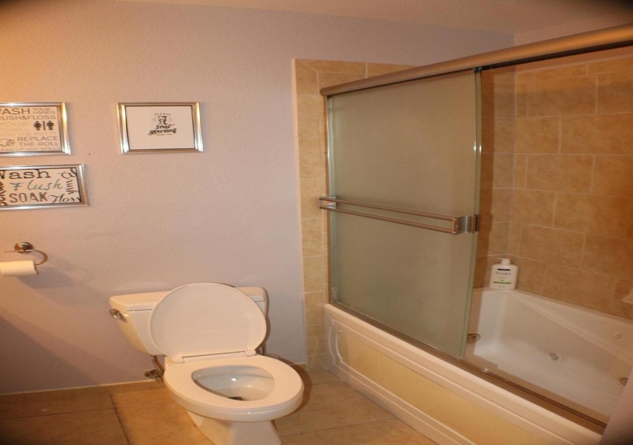 Tempe Escape With Heated Pool, Billiards & Firepit Fun Βίλα Εξωτερικό φωτογραφία