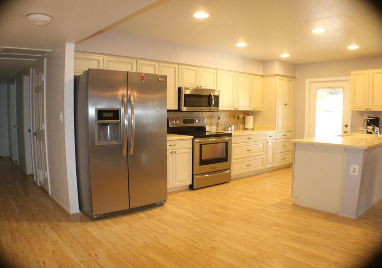 Tempe Escape With Heated Pool, Billiards & Firepit Fun Βίλα Εξωτερικό φωτογραφία