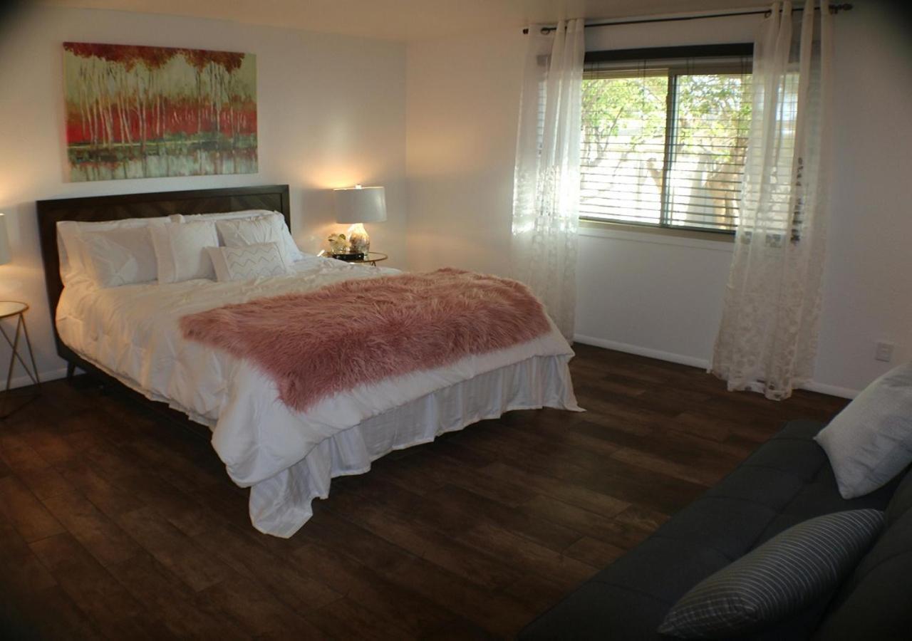 Tempe Escape With Heated Pool, Billiards & Firepit Fun Βίλα Εξωτερικό φωτογραφία