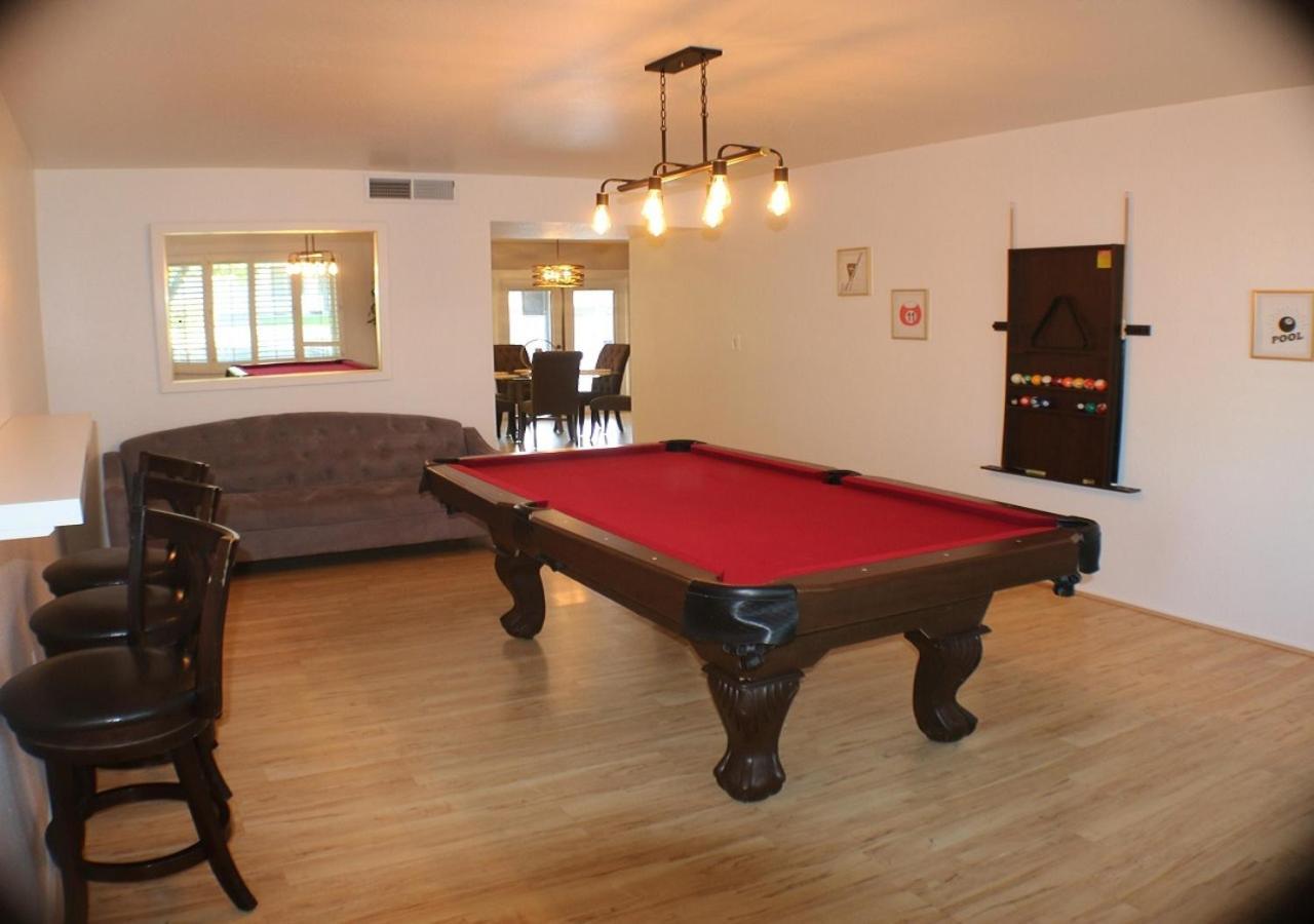 Tempe Escape With Heated Pool, Billiards & Firepit Fun Βίλα Εξωτερικό φωτογραφία
