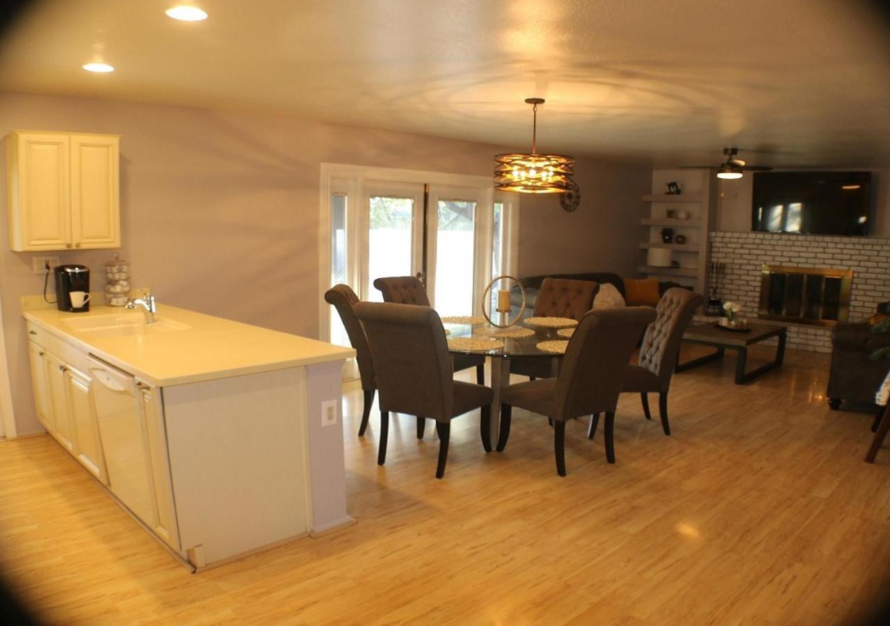 Tempe Escape With Heated Pool, Billiards & Firepit Fun Βίλα Εξωτερικό φωτογραφία
